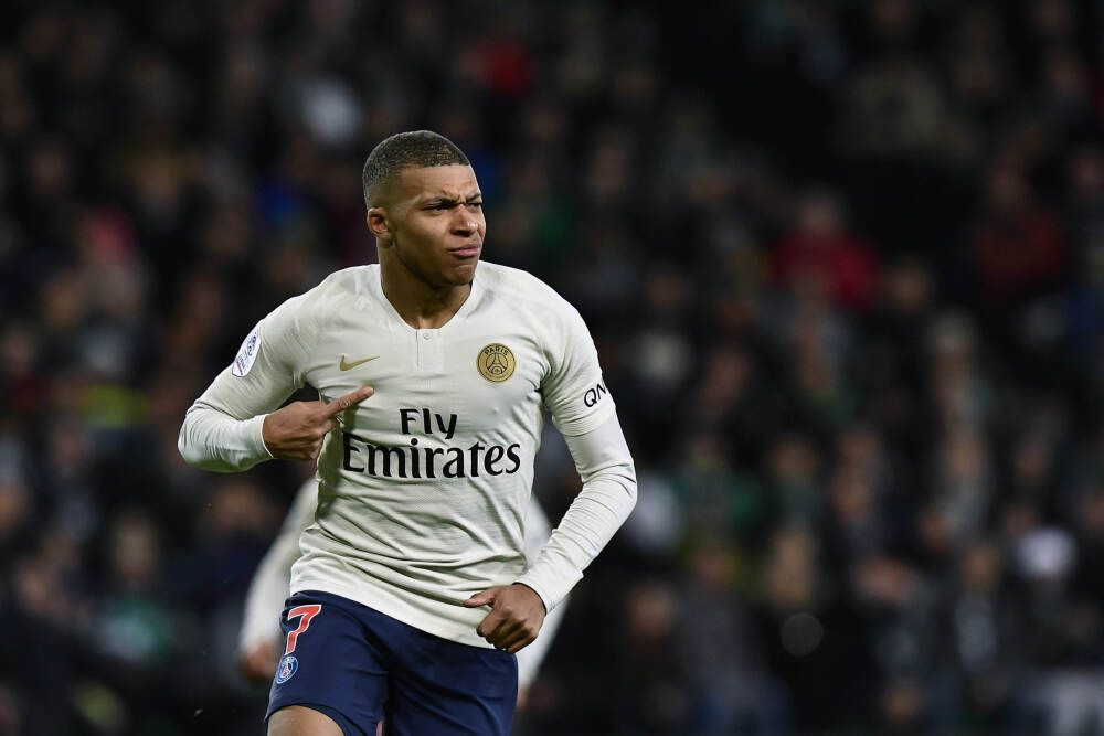 美国超百万彩票头奖奖金逼近10亿美元 迄今无人中得头奖